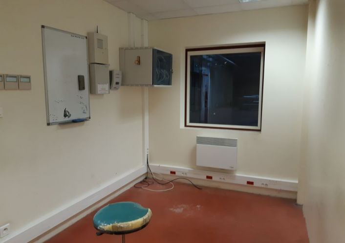 location Local commercial Bouloc