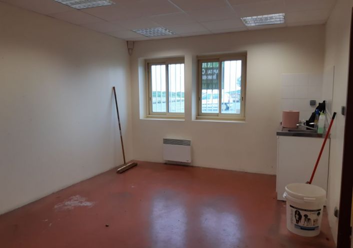 location Local commercial Bouloc