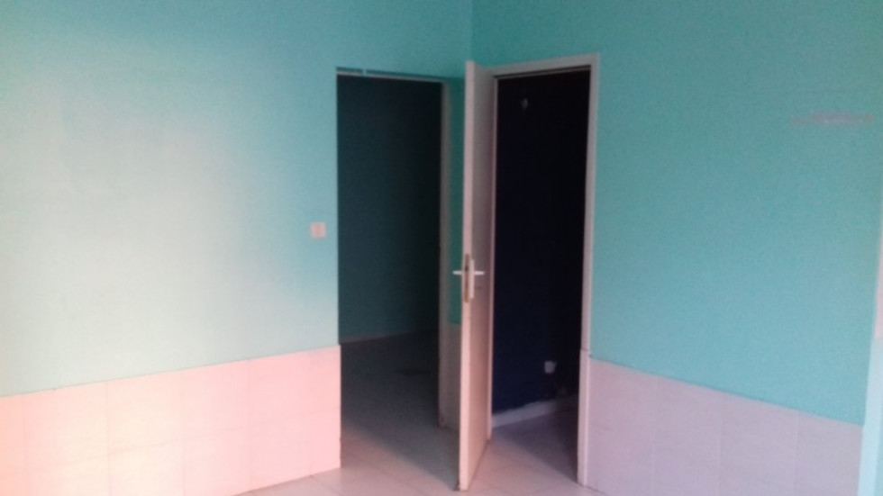 location Local commercial Rabastens - Photo 3