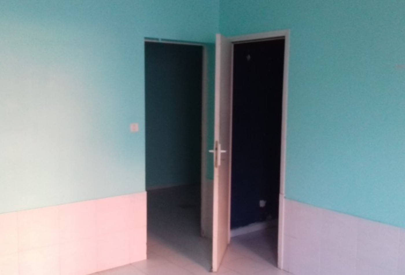 location Local commercial Rabastens - Photo 3