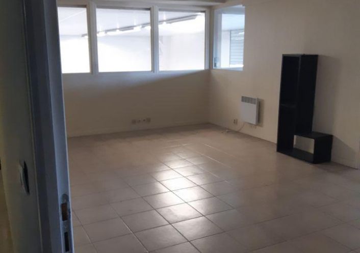 location Local commercial Fenouillet