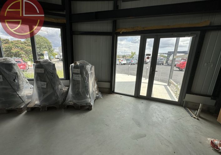 location Local commercial Launaguet