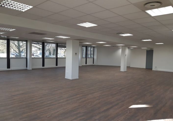 location Bureau Labege