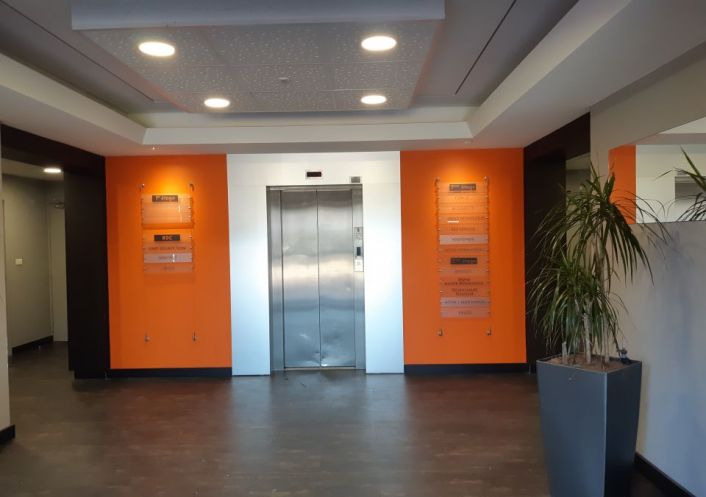 location Bureau Labege