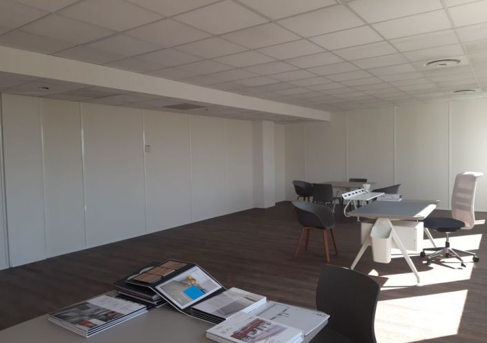 location Bureau Labege