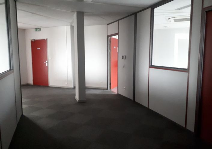 location Bureau Labege