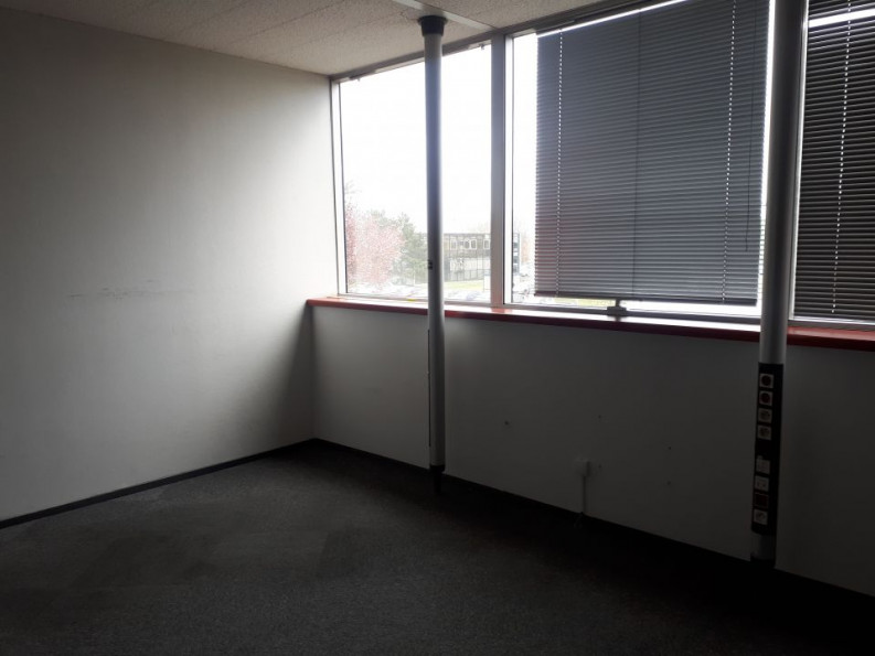 location Bureau Labege - Photo 3