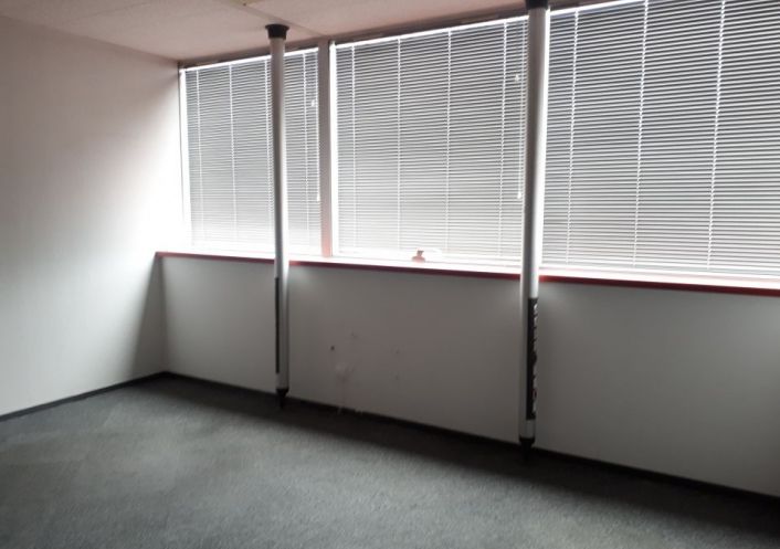 location Bureau Labege