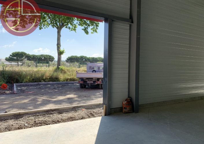 location Entrepot Saint Jory