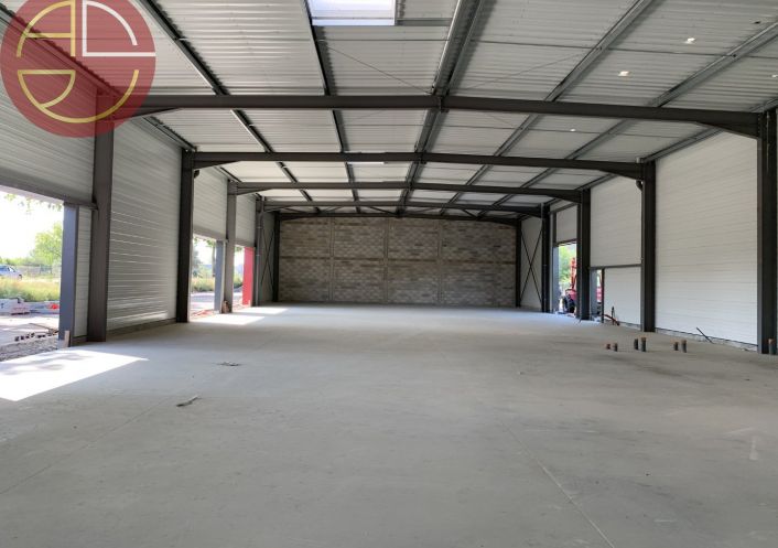 location Entrepot Saint Jory