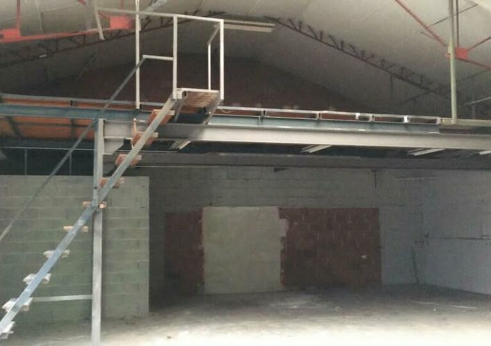 location Entrepot Saint Jory