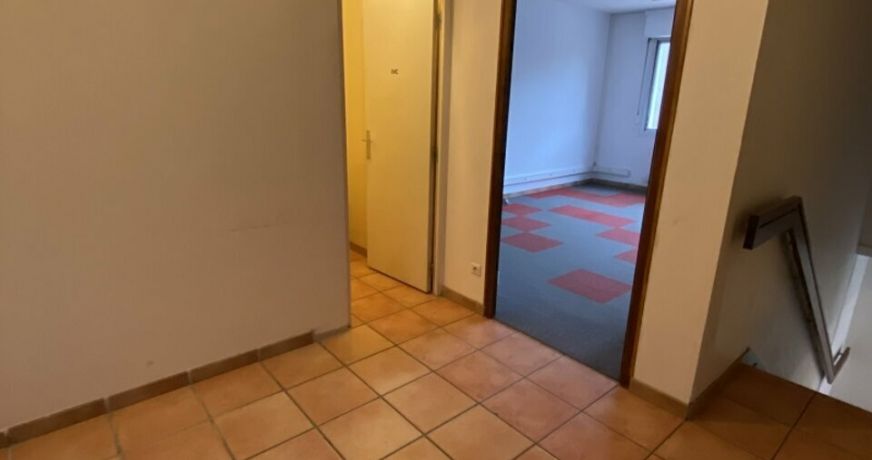 location Bureau Saint Jean