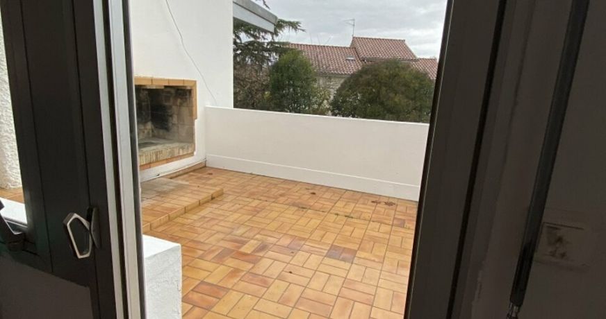 location Bureau Saint Jean