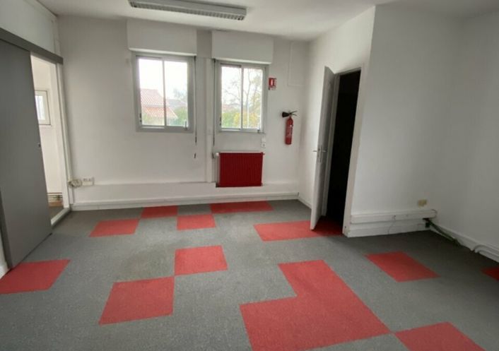 location Bureau Saint Jean