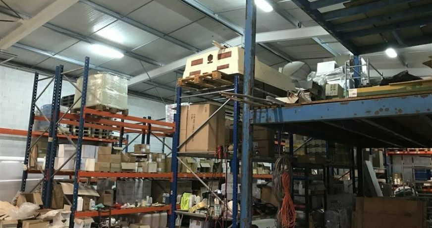 location Entrepot Villeneuve Les Bouloc