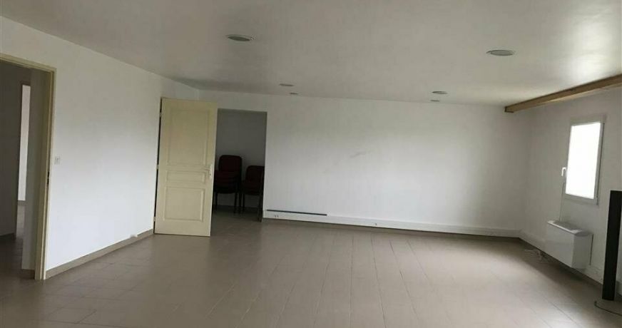 location Entrepot Villeneuve Les Bouloc