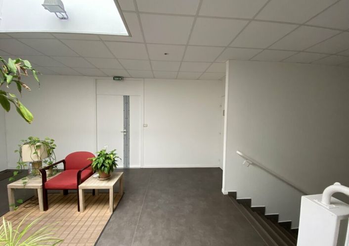 location Bureau Labege