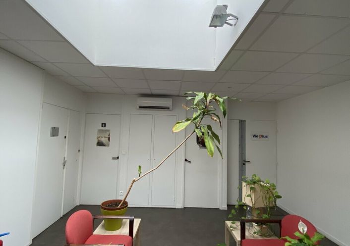 location Bureau Labege