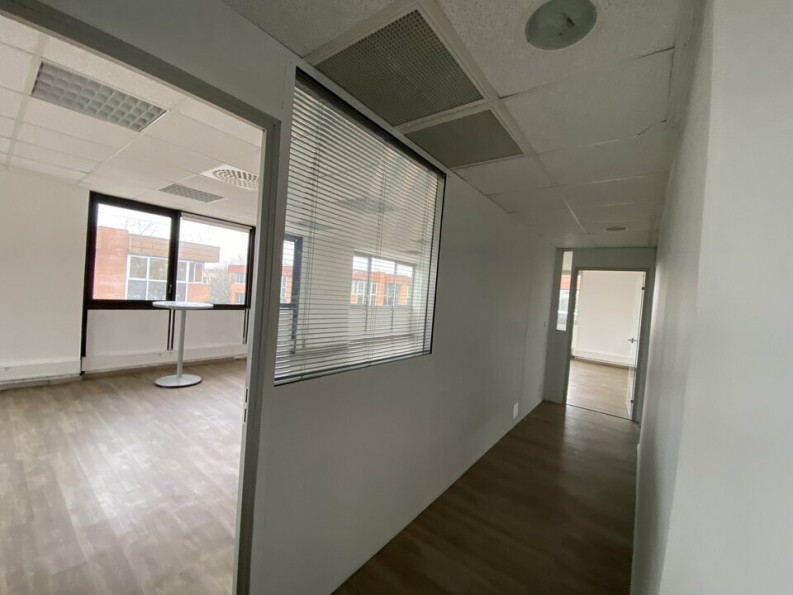location Bureau Labege - Photo 2