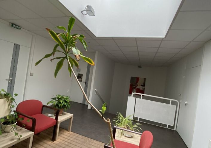 location Bureau Labege