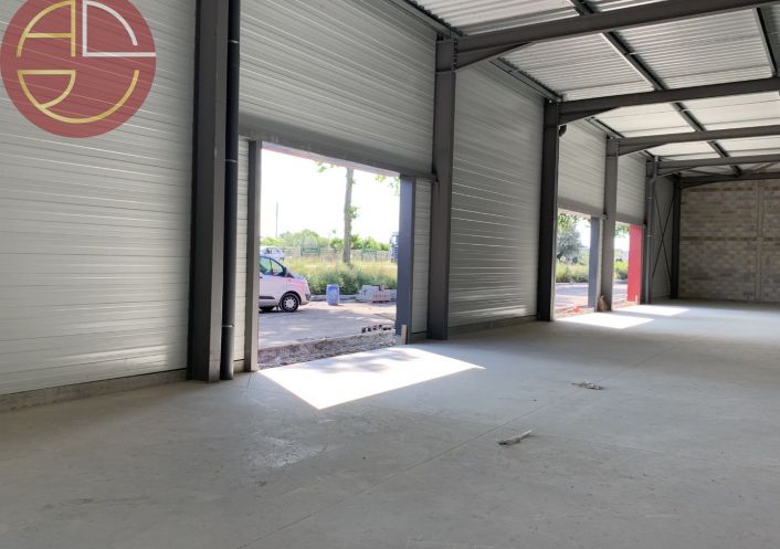 location Entrepot Saint Jory