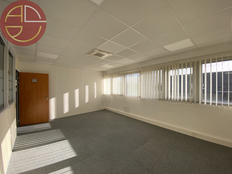 location Bureau Castelnau D'estretefonds - Photo 3