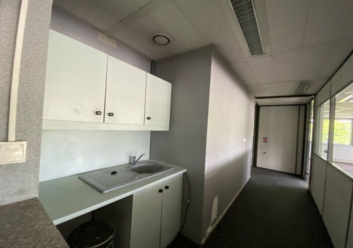 location Bureau Labege