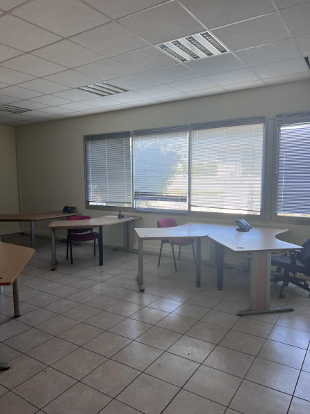 location Entrepot Tournefeuille - Photo 1