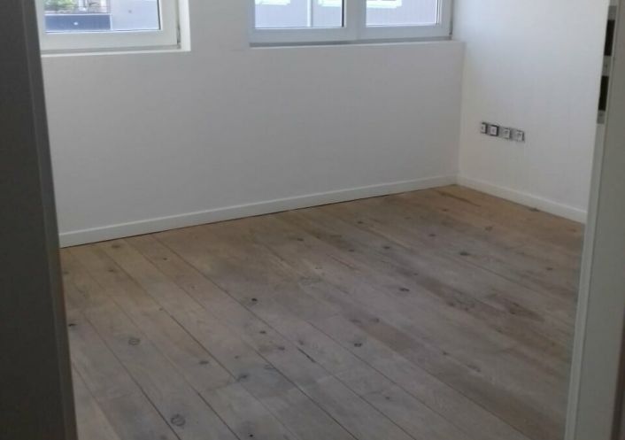 location Entrepot Saint Jory