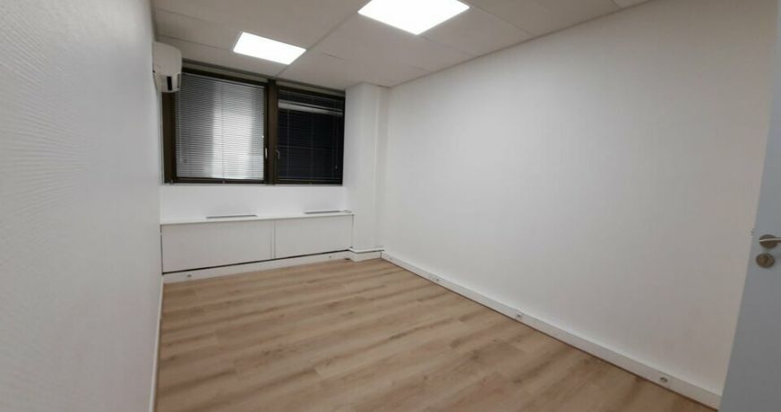 location Entrepot Saint Jory