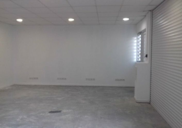 location Entrepot Saint Jory