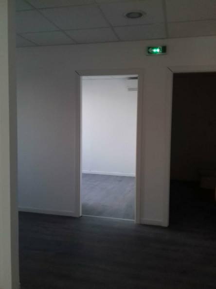 location Entrepot Saint-jory - Photo 4