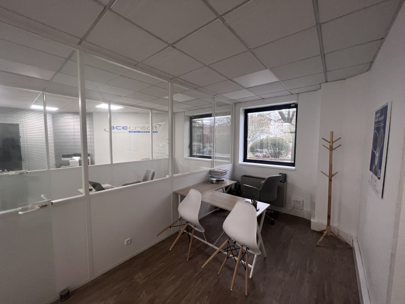 location Bureau Labege - Photo 2