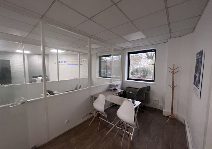 location Bureau Labege