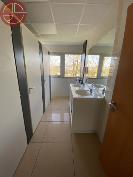 location Bureau Castelnau D'estretefonds - Photo 6