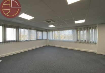 location Bureau Castelnau D'estretefonds