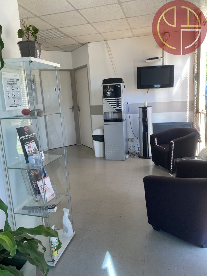 location Entrepot L Union - Photo 6