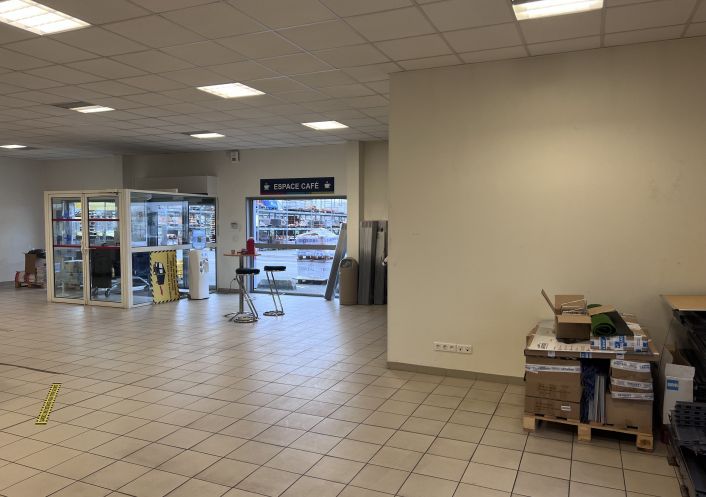 location Entrepot St Lys