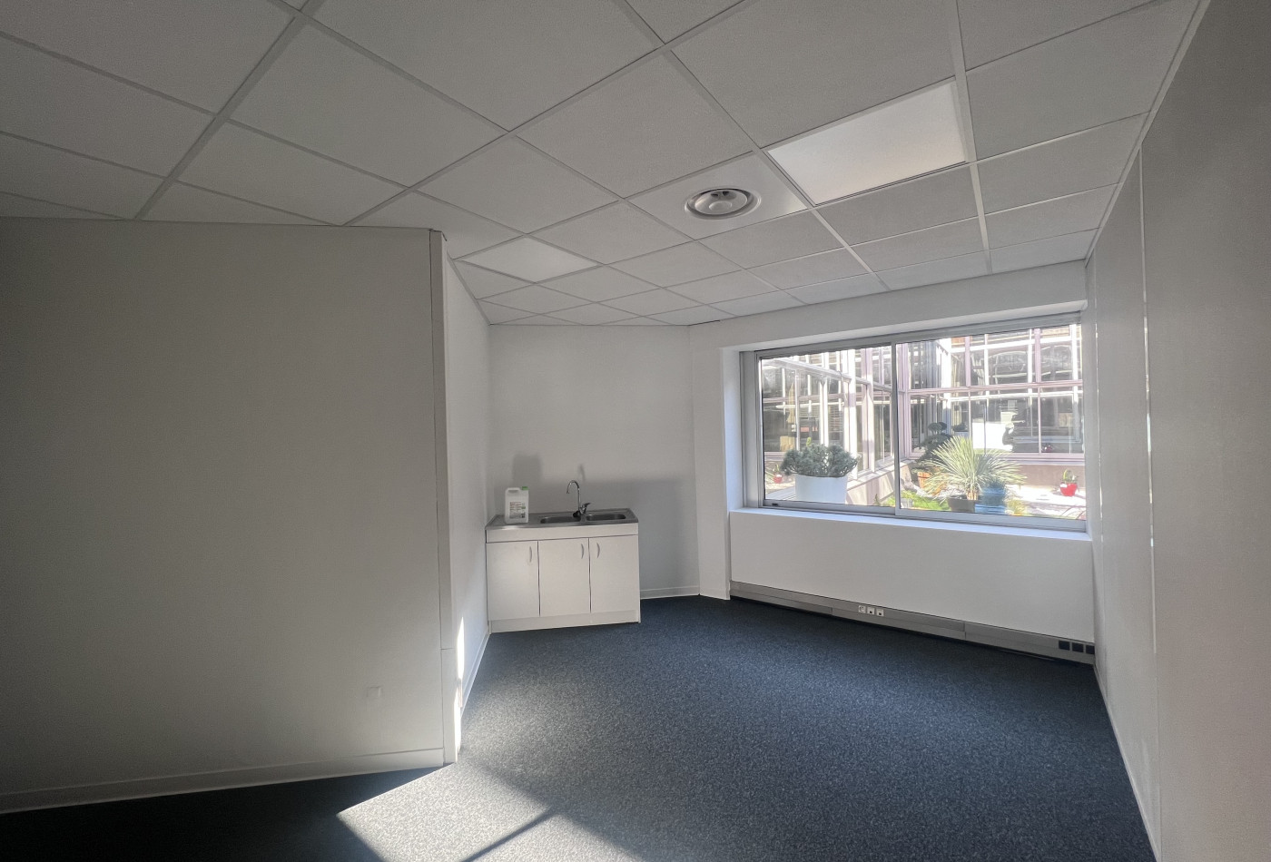 location Bureau Labege - Photo 1