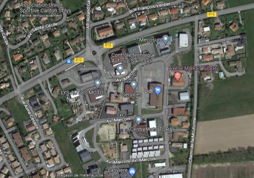 location Local commercial Saint-lys - Photo 3