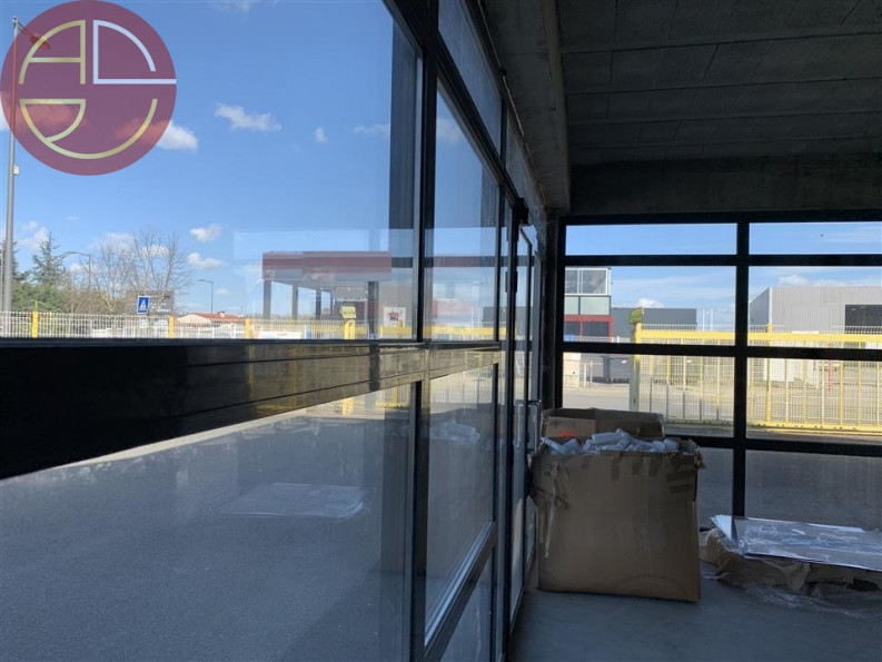 location Bureau Saint-lys - Photo 1