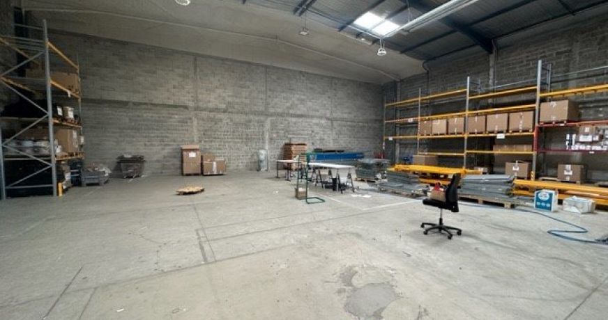 location Entrepot Labege