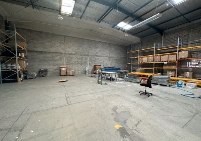 location Entrepot Labege