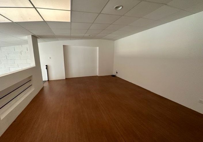 location Local commercial Muret