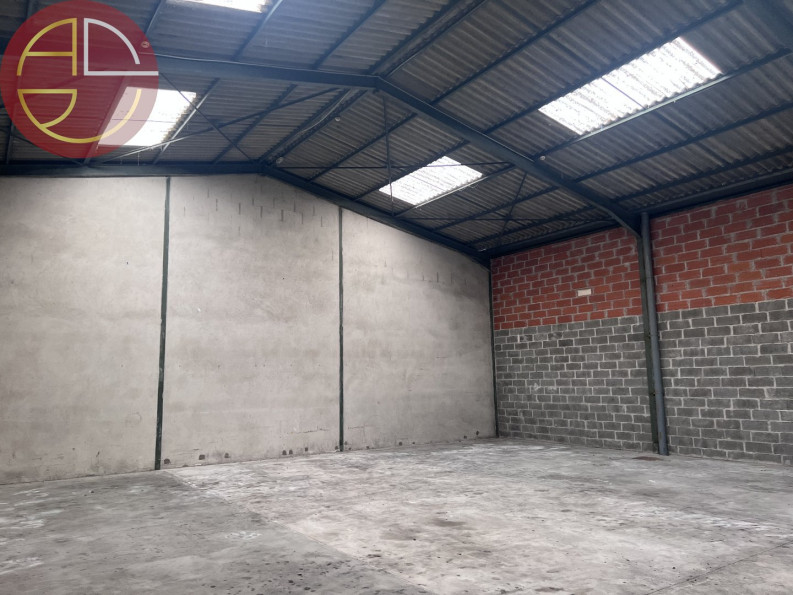 location Entrepot Bruguieres - Photo 2