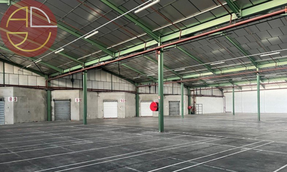 location Entrepot Bressols - Photo 3