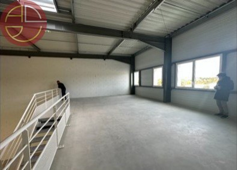 location Entrepot Mondouzil - Photo 1