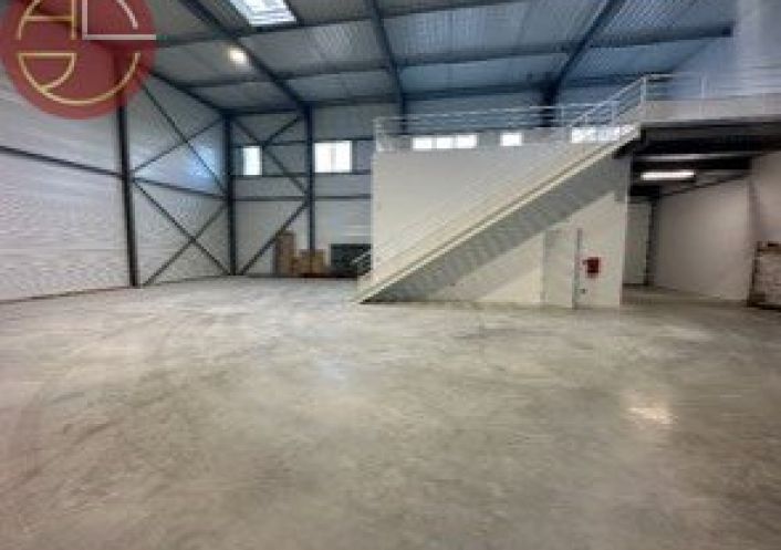 location Entrepot Mondouzil