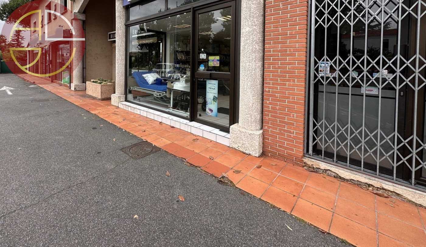 vente Local commercial Saint Alban - Photo 2