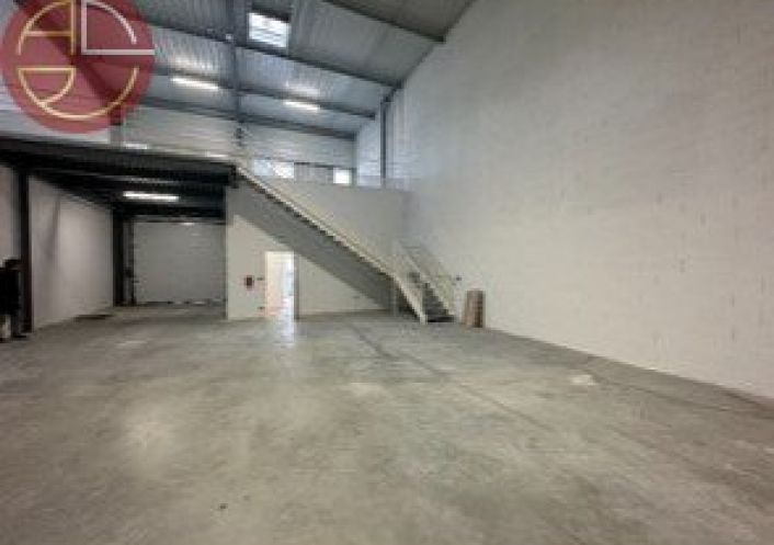 location Entrepot Mondouzil